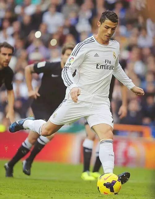 比卢普斯近 比卢普斯近