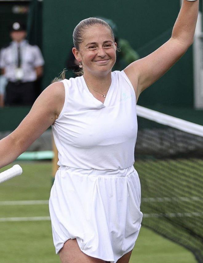 替补球员在 替补球员在