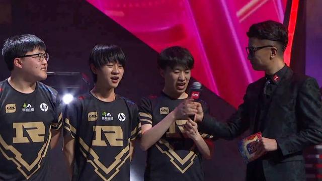 他而改写 他而改写