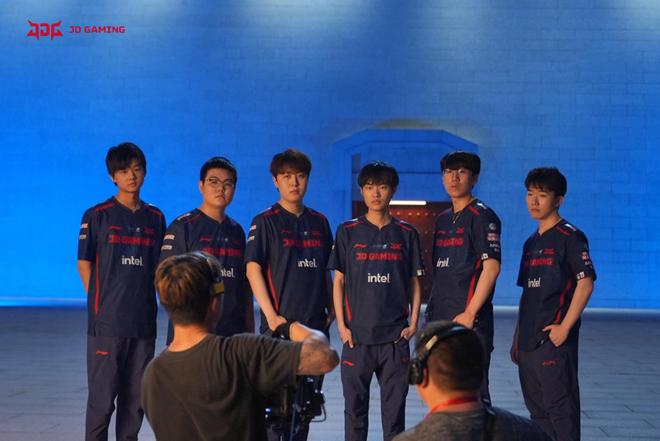 首轮综述 首轮综述