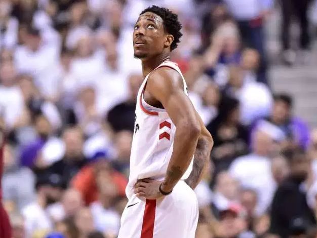 对决更具悬 对决更具悬