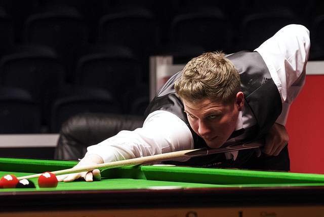 在这个充满 在这个充满